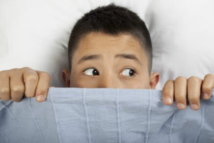 Construindo Pontes: Pais e Filhos Adolescentes à Luz da Bíblia